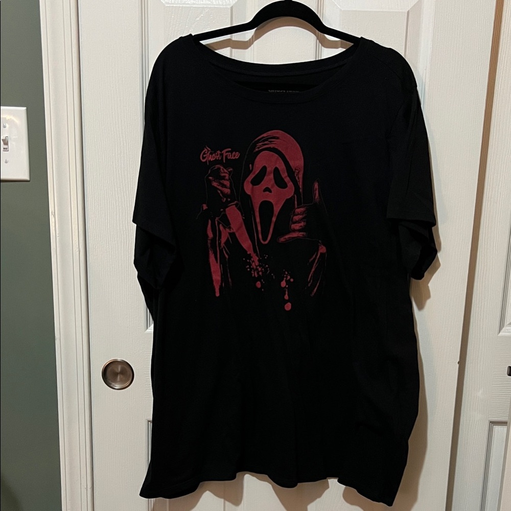 torrid Black Short-Sleeve Tee with Dark Red Scream Graphic